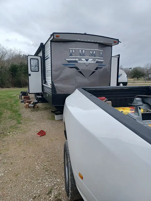 Mustang Bayou RV Park Picture 6