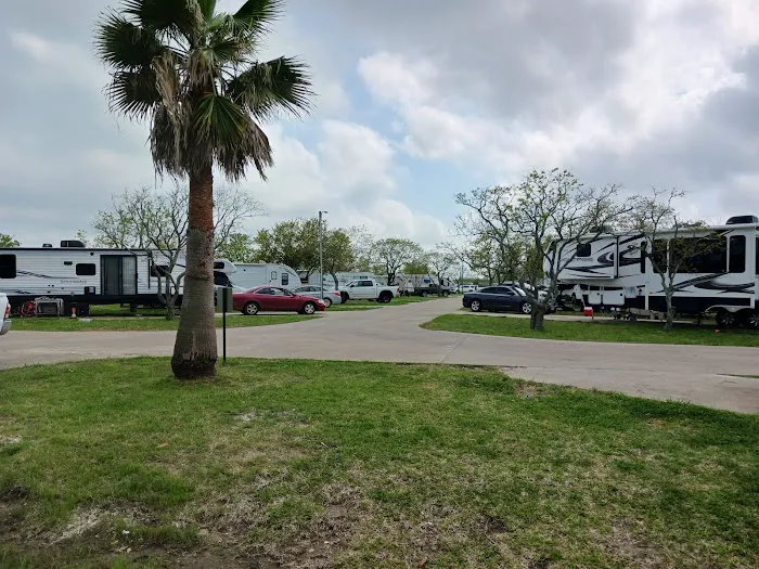 Bay RV Park Picture 1