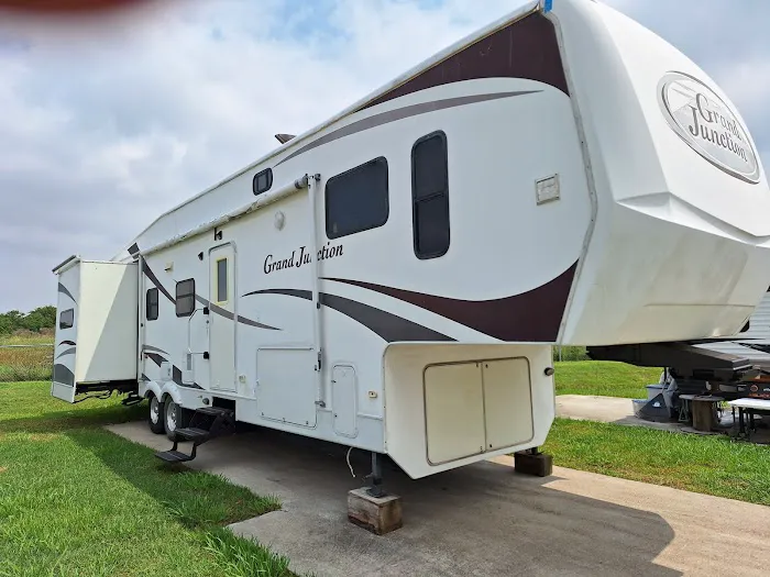 Bay RV Park Picture 9