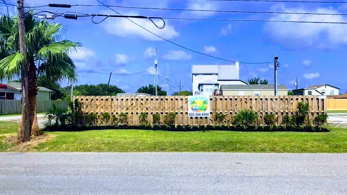 Green Parrot RV Park Picture 1