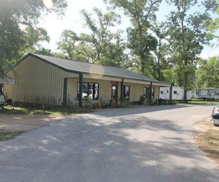 Rambling Vines RV Park