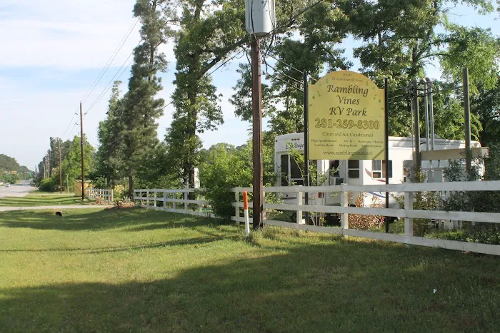 Rambling Vines RV Park Picture 2