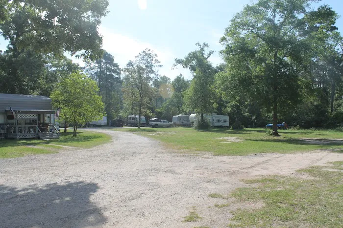 Rambling Vines RV Park Picture 7