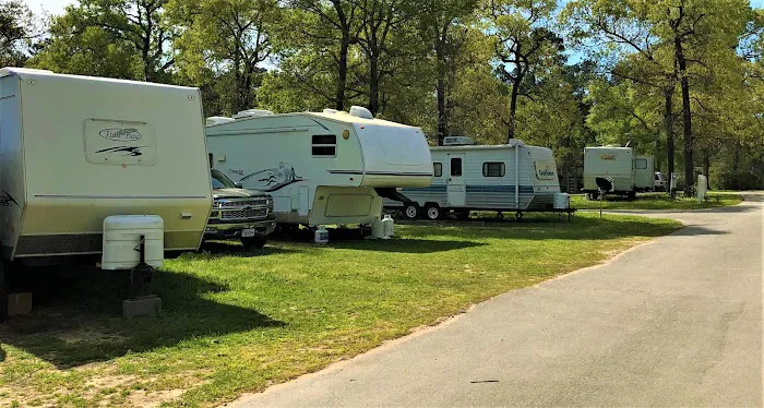 Rambling Vines RV Park Picture 4