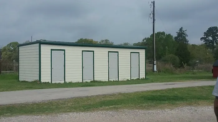 Magnolia’s Pond RV Park Picture 6