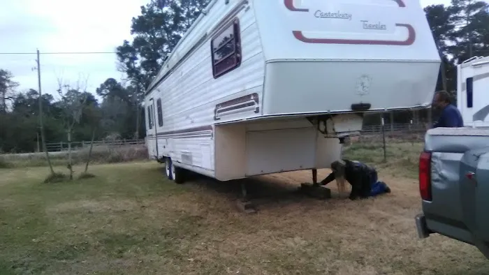 Magnolia’s Pond RV Park Picture 4