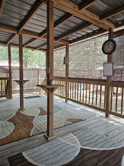 Leaning Oaks Manufactured Home Community Picture 6