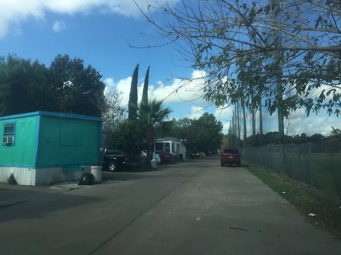 Spring Branch Mobile Home Park Picture 7