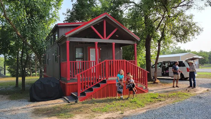 Hidden Forest Lake (RV Park Model Extended Stay RV Park) Picture 3