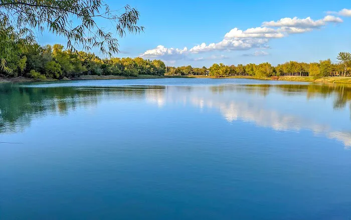 Hidden Forest Lake (RV Park Model Extended Stay RV Park) Picture 2