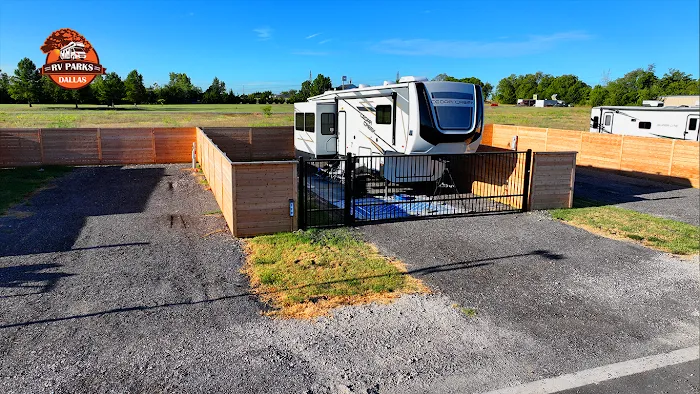 Dallas Fate RV Park & Tiny Home Community Picture 3