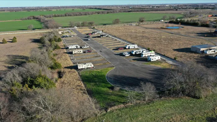 Dallas Fate RV Park & Tiny Home Community Picture 9