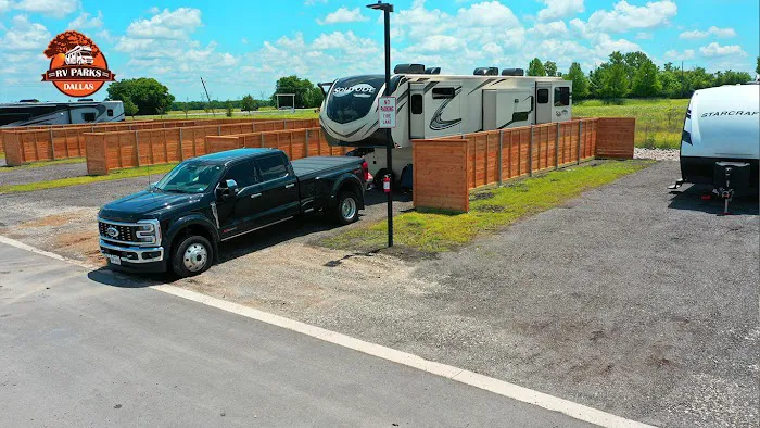 Dallas Fate RV Park & Tiny Home Community Picture 7