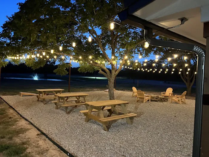 Royal Oaks RV Park Picture 4