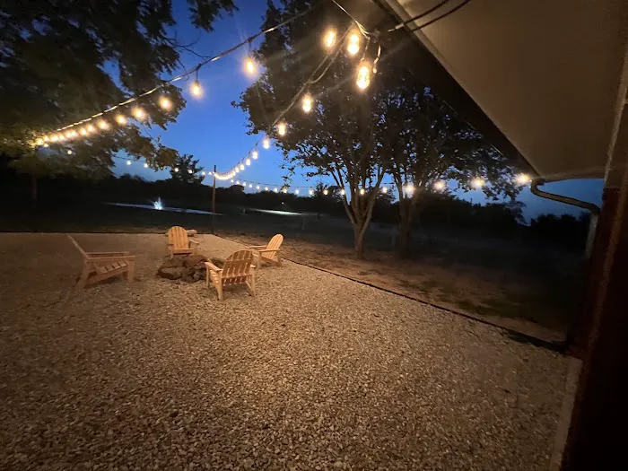 Royal Oaks RV Park Picture 7