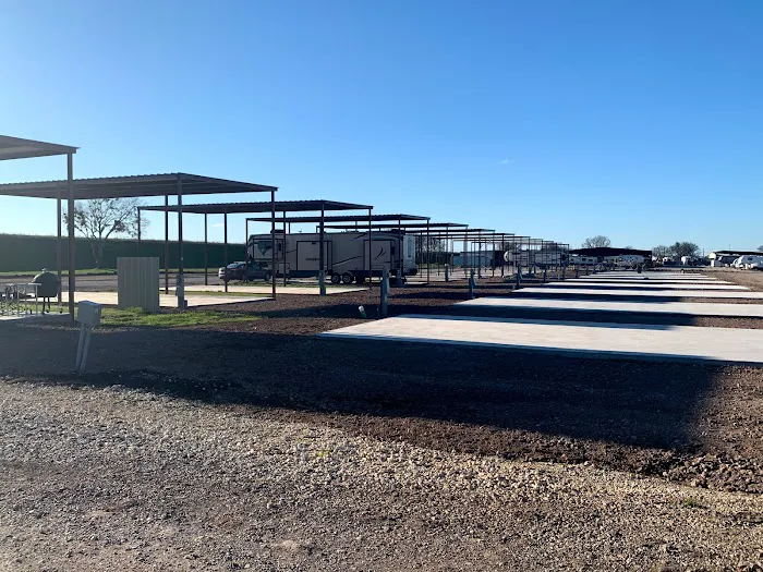 Bellringer's RV Park, Storage and Parts Picture 6