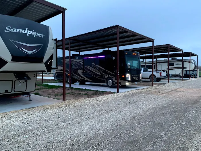 Bellringer's RV Park, Storage and Parts Picture 7