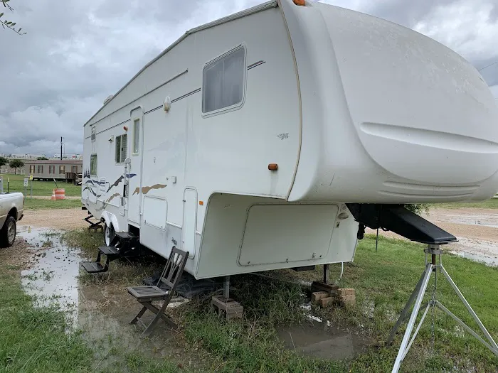 Waco RV Resort Picture 5