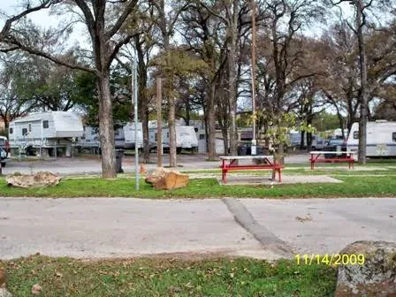 Good Luck RV Park Picture 2