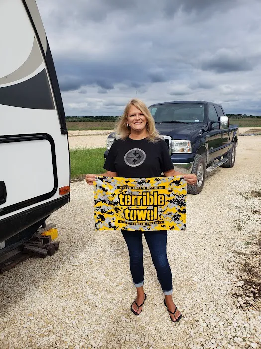 7H RV Park Picture 5