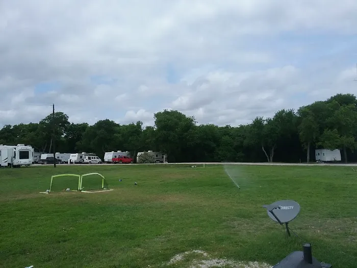 Dodge City RV Park Picture 9