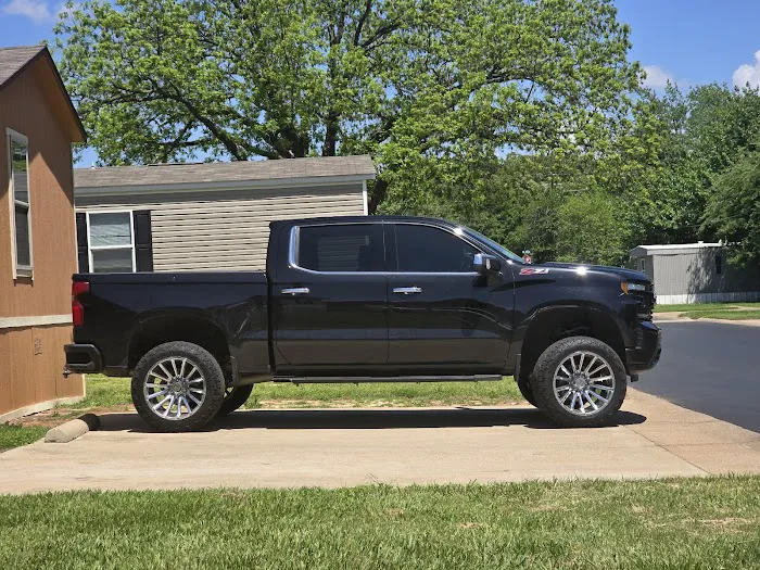 Breezy Oaks Manufactured Home Community Picture 2