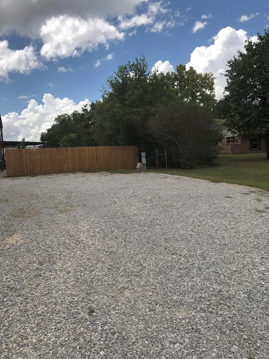 Big E's Lake Alvarado RV Park & Boat Repair/Storage Picture 4