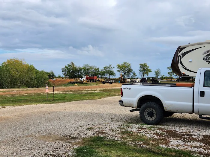 Lake Posada RV Park Picture 10