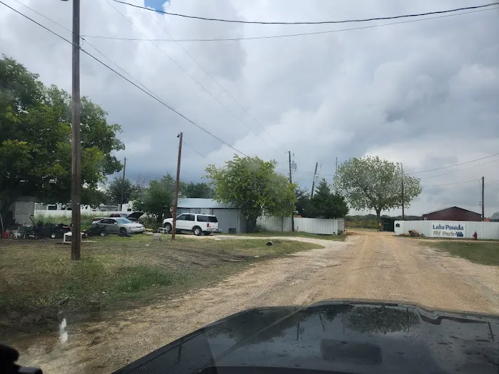 Lake Posada RV Park Picture 9
