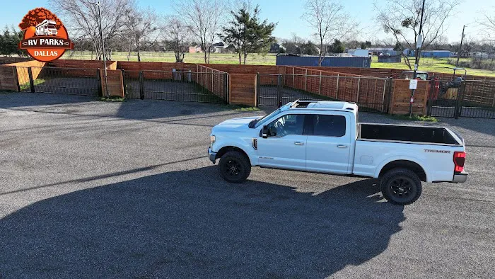 Dallas Wylie RV Park Picture 5