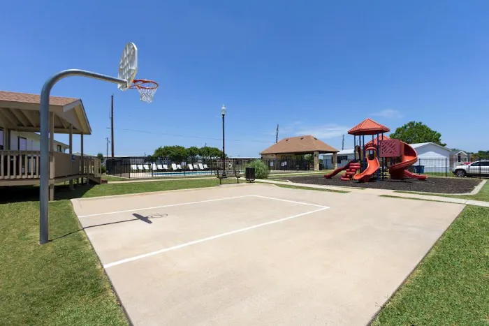 Glen Knoll Manufactured Home Community Picture 8