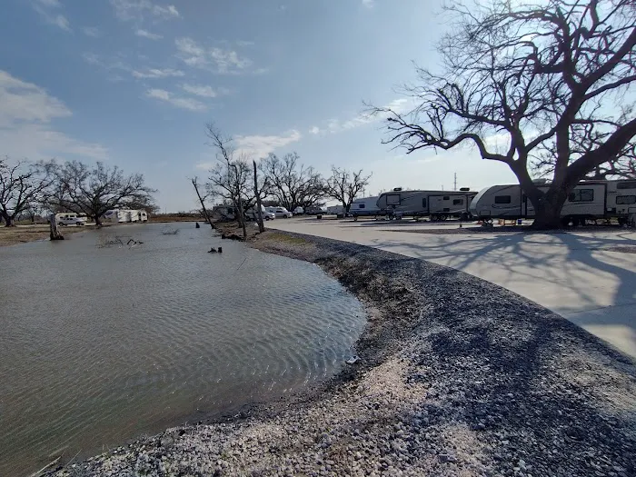 Cameron Prairie RV Park Picture 8