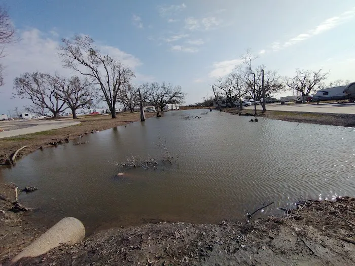 Cameron Prairie RV Park Picture 4