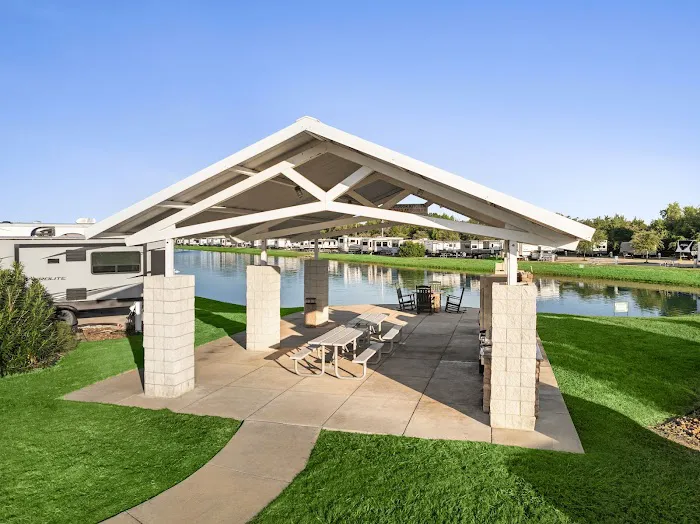 Highway 6 RV Resort by QRV Picture 2