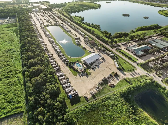 Highway 6 RV Resort by QRV Picture 5