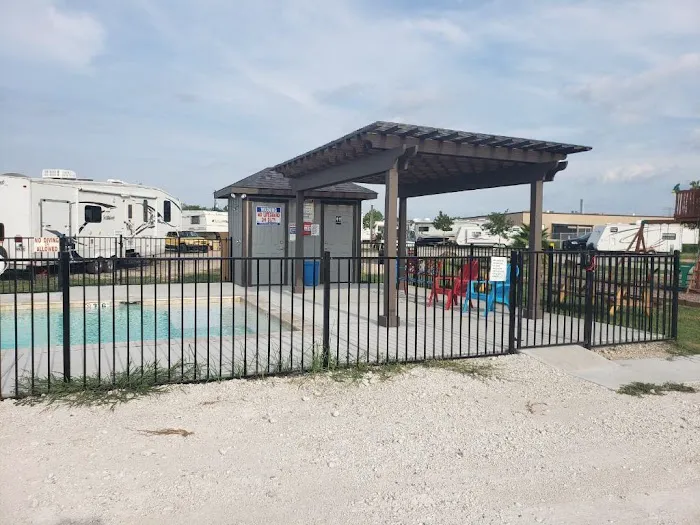 Texas 6 RV Park Picture 8