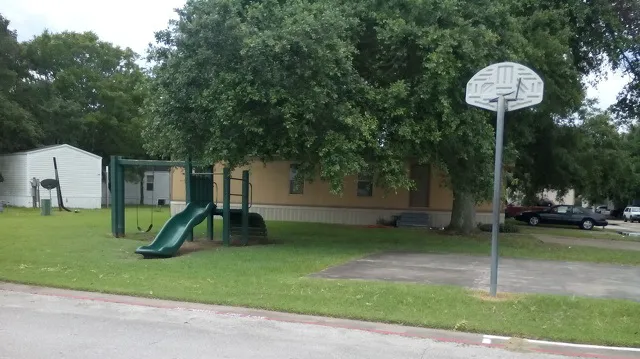 Tranquility Village Mobile Home Park Picture 5