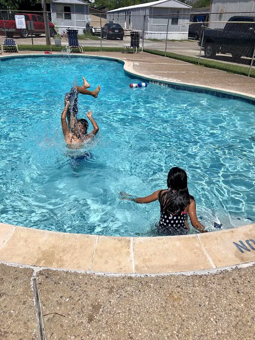 R&K Mustang Road Mobile Home Park Picture 3