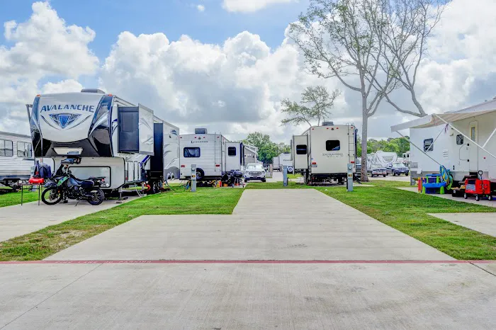 Alvin RV Resort Picture 4