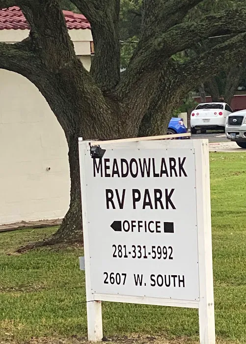 Meadowlark RV Park Picture 6