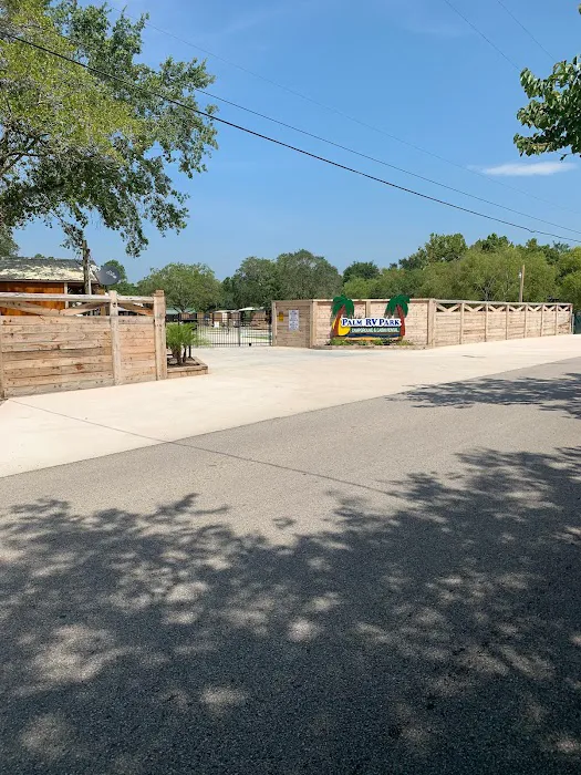 Palm RV Park Campground & Cabin Rental Picture 3