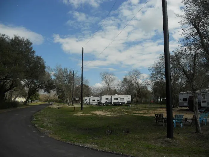 Houston Street RV Park Picture 1