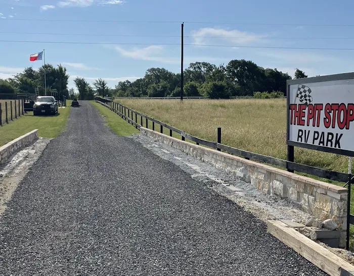 The Pit Stop RV Park Picture 3