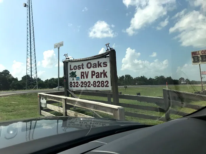 Lost Oaks RV Park Picture 4