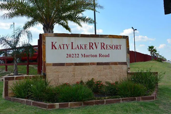 Katy Lake RV Resort Picture 10