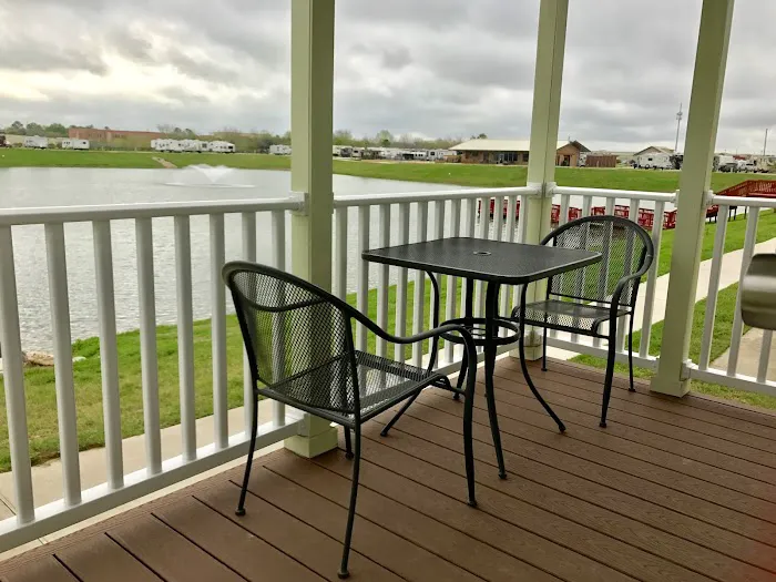 Katy Lake RV Resort Picture 6