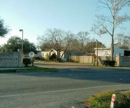 Summit Manfactured Community