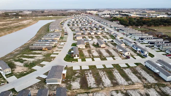 Katy Meadows Manufactured Home Community Picture 3