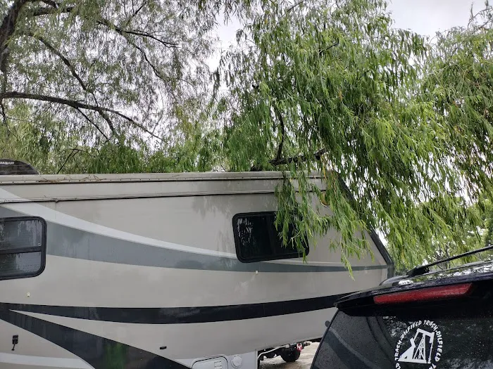 Cinco Ranch RV Park Picture 5