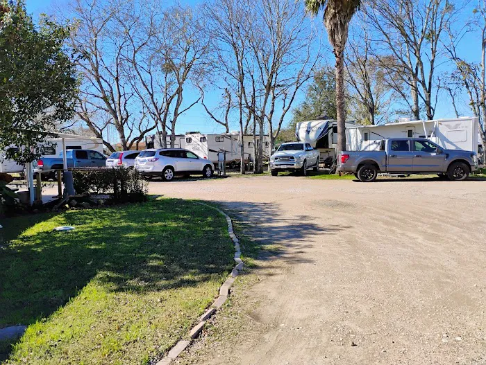 Cinco Ranch RV Park Picture 6